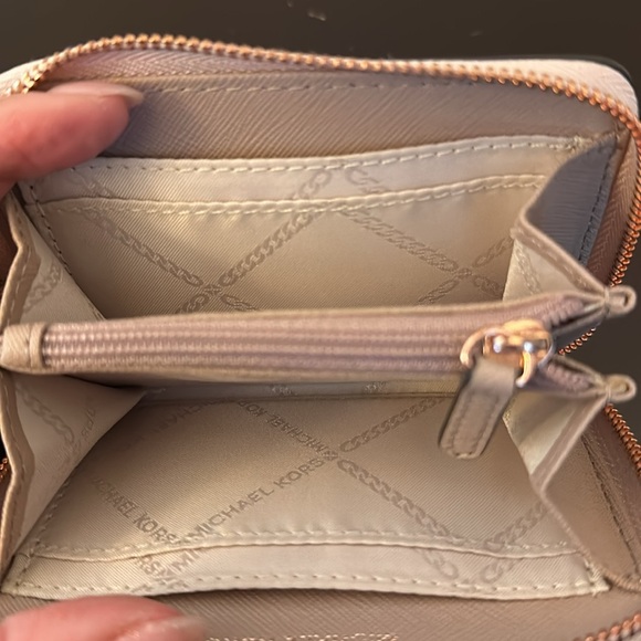 Michael Kors zip up card holder. Good condition. - Picture 3 of 7